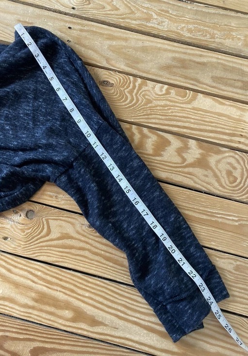 NEW Fantastic Fawn V Neck Sweater Medium Women’s Grey Pullover - Picture 7 of 7